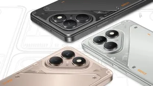 Новый смартфон Tecno POVA 7 Neo появился в России от 16400: у него батарея 7000 мАч и технология связи без сети P2P
