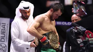 Главный талант команды Хабиба придушил британца до отключки. Нурмагомедов защитил пояс и сделал шаг в UFC