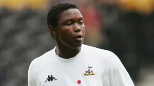 Уничтожить мечту за полтора года: почему «Тоттенхэм» расторг контракт с капитаном сборной ЮАР так быстро