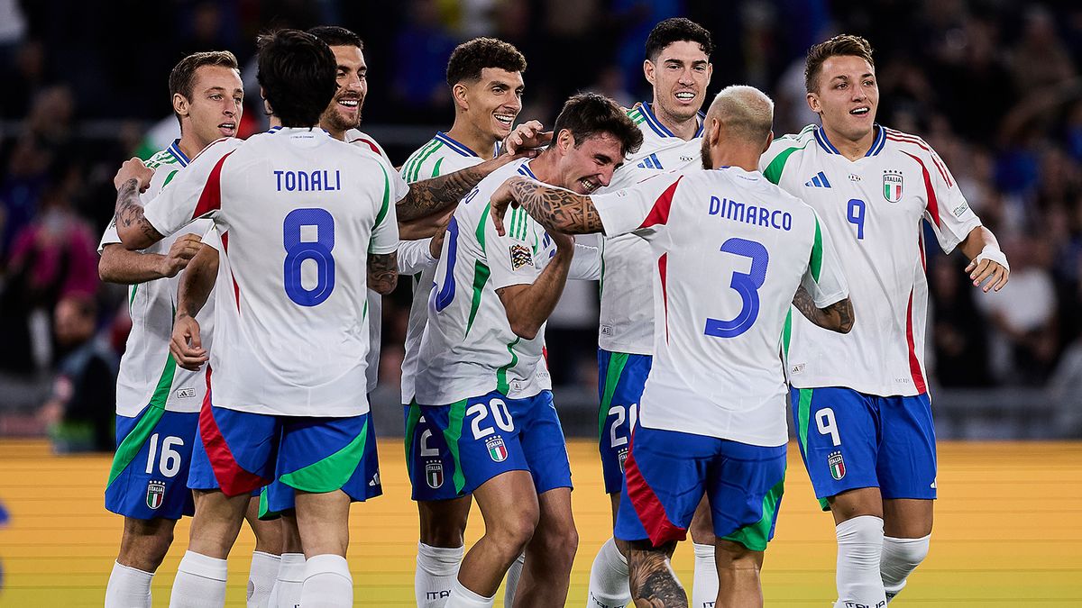 Сборная Италии обыграла Молдавию, дважды забив в концовке матча