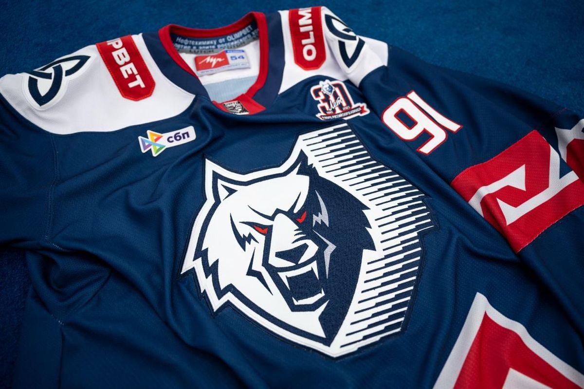 «Нефтехимик» отыгрался с 2:5 и вырвал победу над «Авангардом» на 60-й минуте матча КХЛ