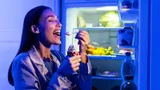 5 неочевидных причин, почему ночью хочется есть: как избавиться от этой привычки