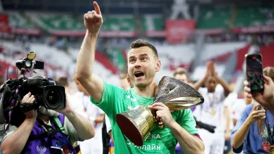 Игорь Акинфеев