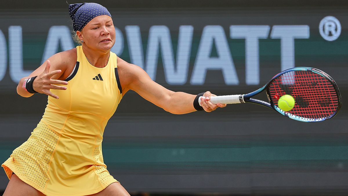 Шнайдер обыграла украинку Ястремскую и вышла во 2-й круг турнира в Токио, где сыграет с Калинской