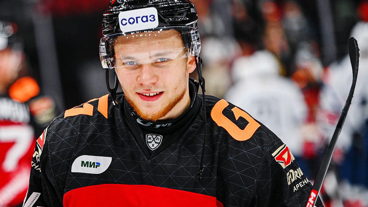 Шарипзянов: «Гуляев — в порядке! Мы разговариваем, ему нужно набираться опыта и уверенности»