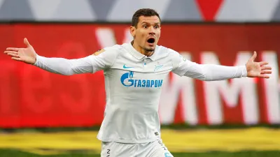 Деян Ловрен