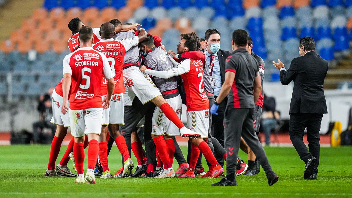 «Брага» разгромила «Ференцварош» и вышла в четвертьфинал Лиги Европы