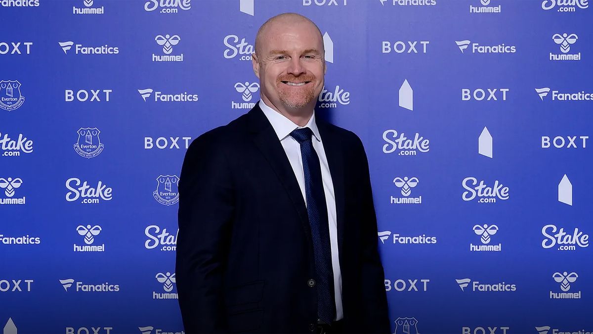 «Ноттингем» уволил третьего тренера за сезон