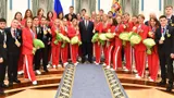 Нагорный шутил, Шурочкина плакала, гимнастки пили из бокалов: герои Токио встретились с Путиным и получили BMW X5