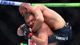 Чимаев ответил на вопрос о следующем поединке в UFC: «Я готов, а он не хочет»