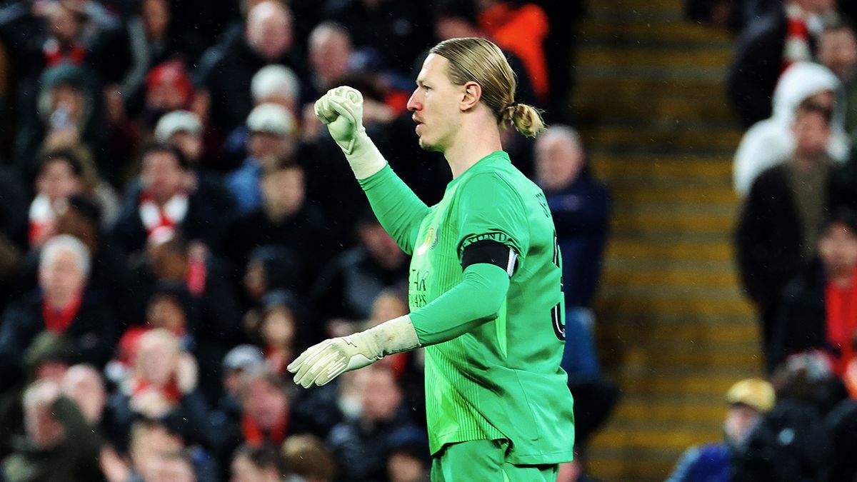 Футболисты «ПСЖ» хвалят Сафонова за хорошее настроение — Шевалье почти не общается с командой