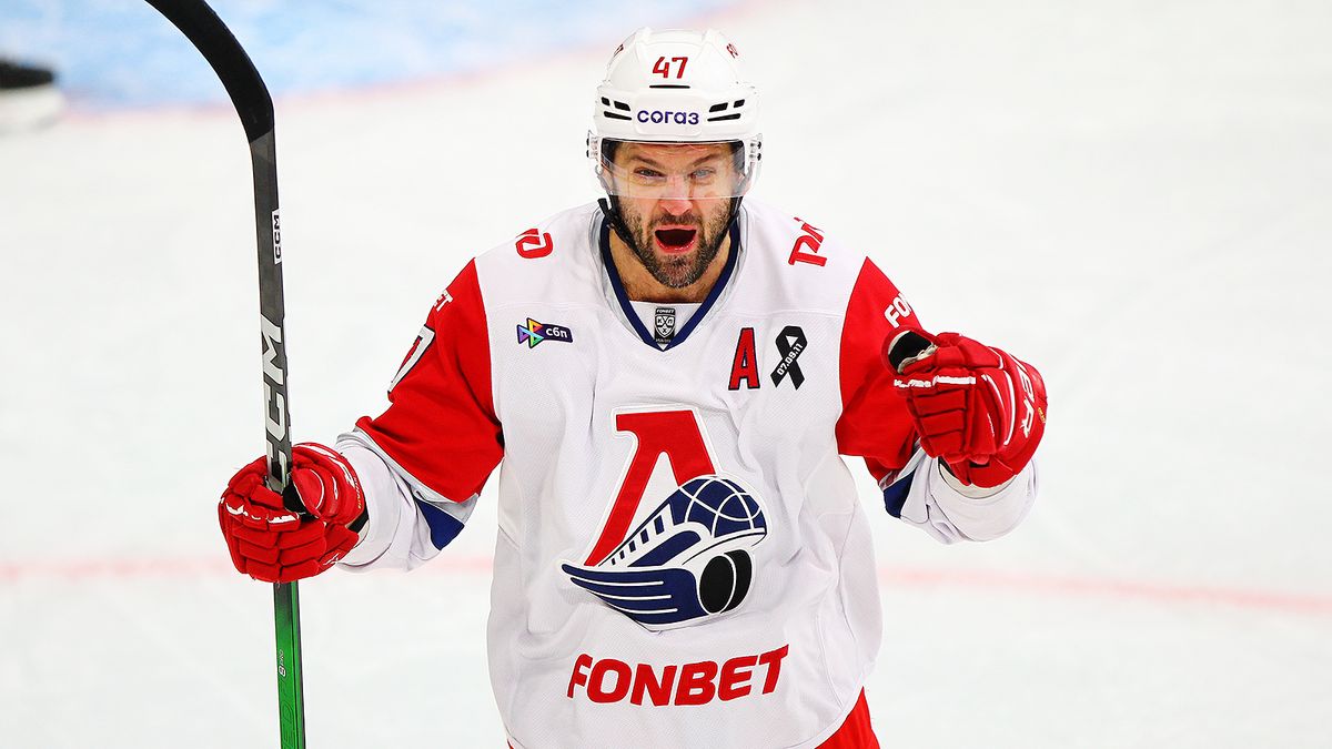 Нападающий «Локомотива» Радулов пропустит матч со «Спартаком»