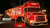 Как снимали легендарную новогоднюю рекламу Coca-Cola. На каждый грузовик вешали более 30 тысяч (!) лампочек