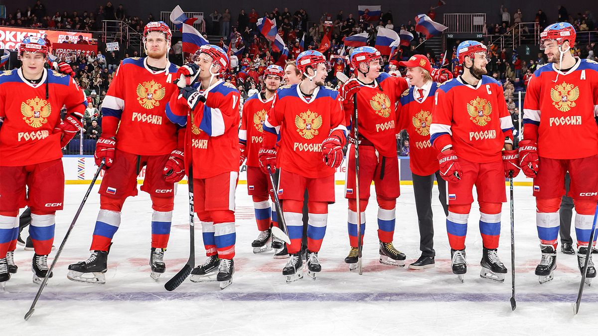 Сборная России, несмотря на отстранение, сохранила лидерство в рейтинге IIHF