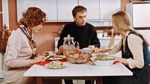 Тест по фильму «Москва слезам не верит»: вспомните цитаты из легендарного кино СССР в точности