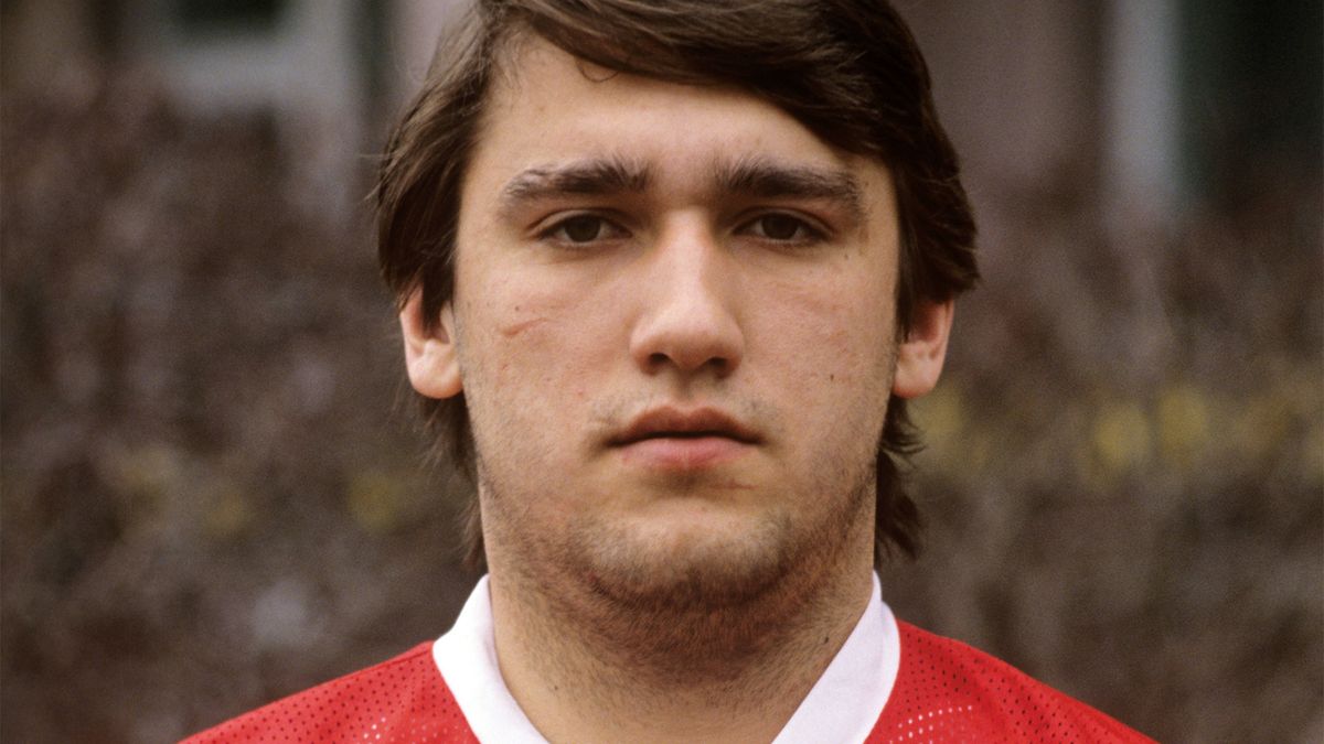 Напился водки, спровоцировал драку, был избит и упустил шанс покорить Америку! История о хоккеисте из СССР Селянине