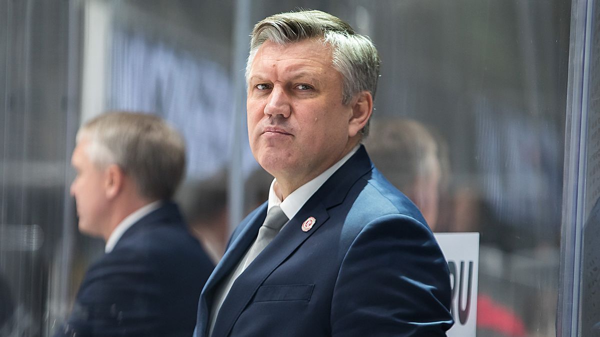 «Сибирь» уволила Буцаева с поста главного тренера