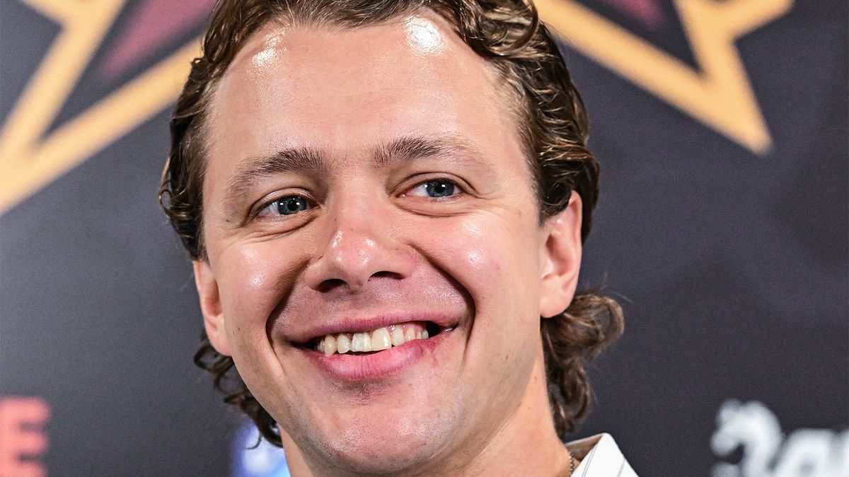 Россиянин Панарин признан второй звездой игрового дня в НХЛ