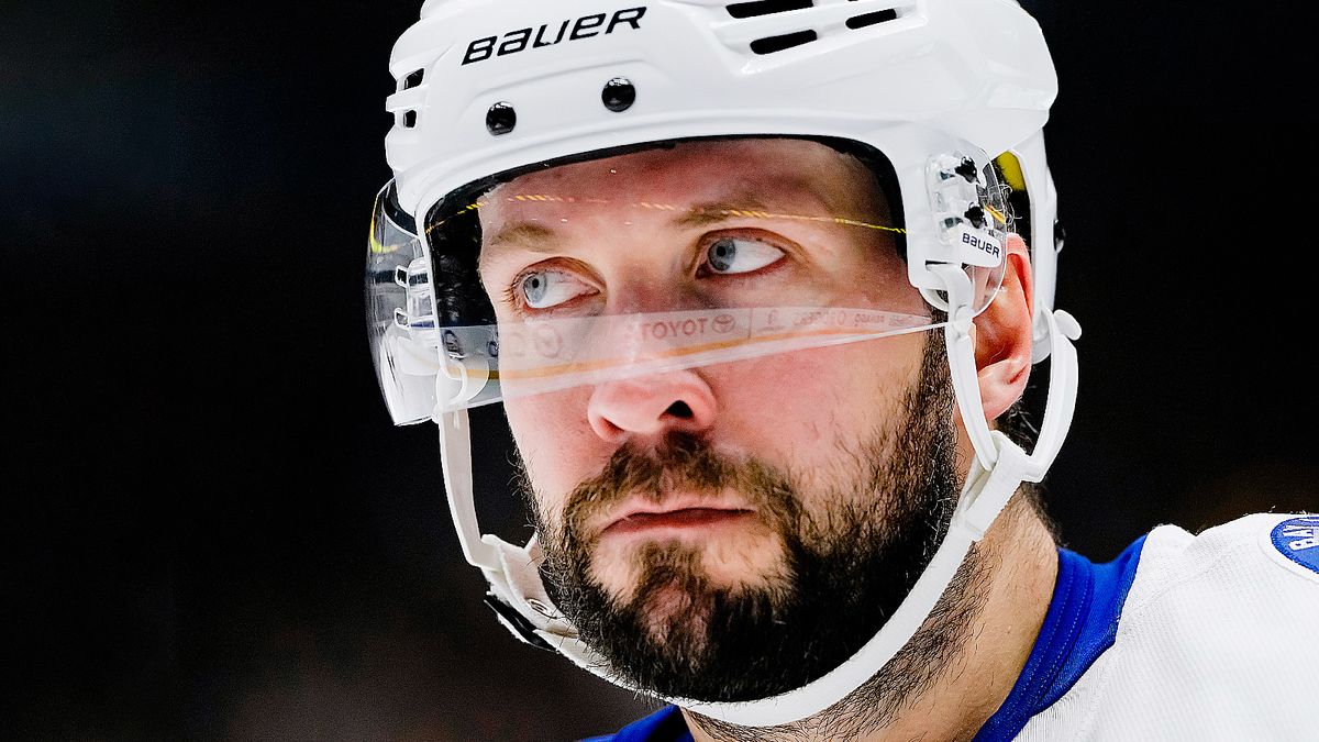 Кучеров в игре с «Вашингтоном» Овечкина впервые за 3 матча сделал голевое действие