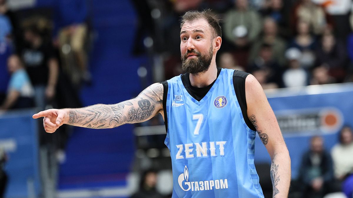«Зенит» продлил договор с Карасевым