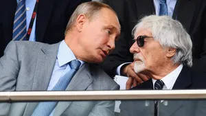 Экс-глава Формулы-1 Экклстоун высказался о Путине: «Он простой и прямой человек»