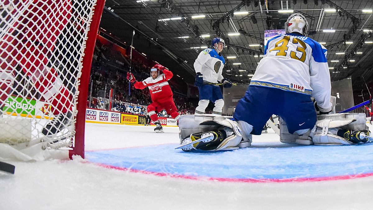 Тренер сборной Казахстана назвал неосновным состав команды, который проиграл России 0:9 на Кубке Первого канала