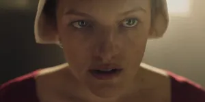 У «Рассказа служанки» выйдет продолжение: о чем будут «Заветы», вернется ли Элизабет Мосс и когда ждать премьеру