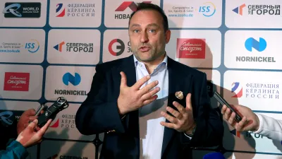 Дмитрий Свищев