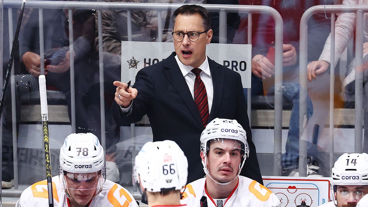 «Авангард» по буллитам победил «Сибирь» в регулярном чемпионате КХЛ