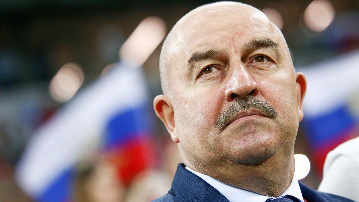 Черчесов после поражения «Спартака» (0:3) заявил, что у него есть вопросы к Станковичу: «Можно было вытащить игру»