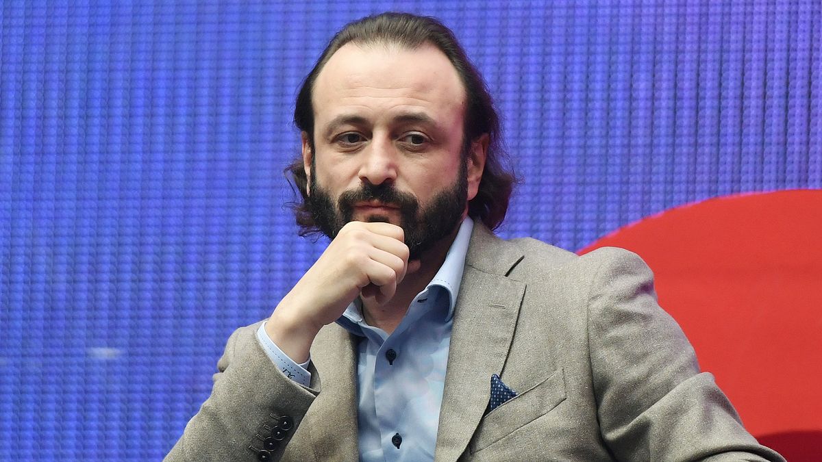 Авербух: «Я не пропаду, если будет совсем тяжело с бензином. Меня уже лишали прав — это было замечательно»