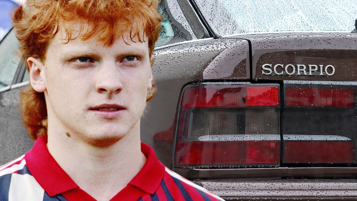 На какой машине ездил легендарный футболист сборной России. Он прятал ее на стадионе