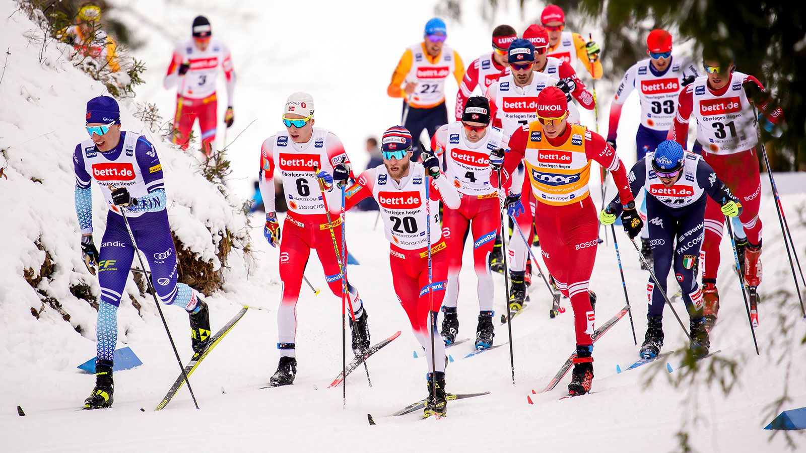 Спортсмены лыжники россии. Лыжные гонки. Лыжники России. Горнолыжный спорт. ФИС лыжные гонки.