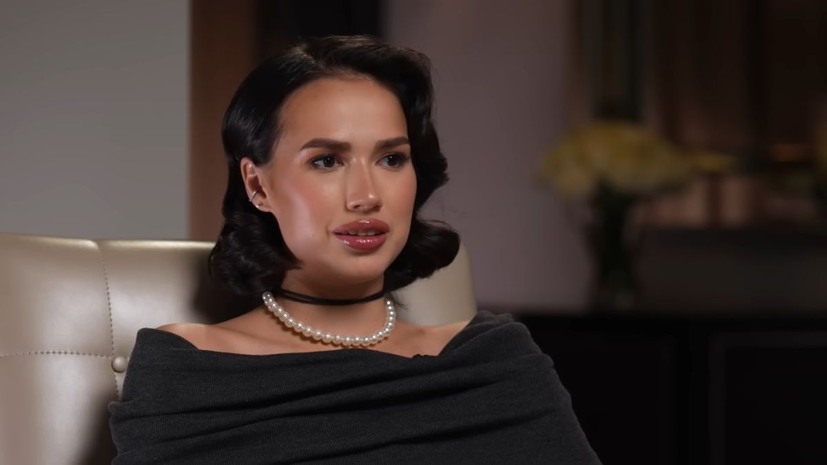 Косметолог: Видно, что Загитова увеличила губы. На мой взгляд, работа выполнена не очень качественно