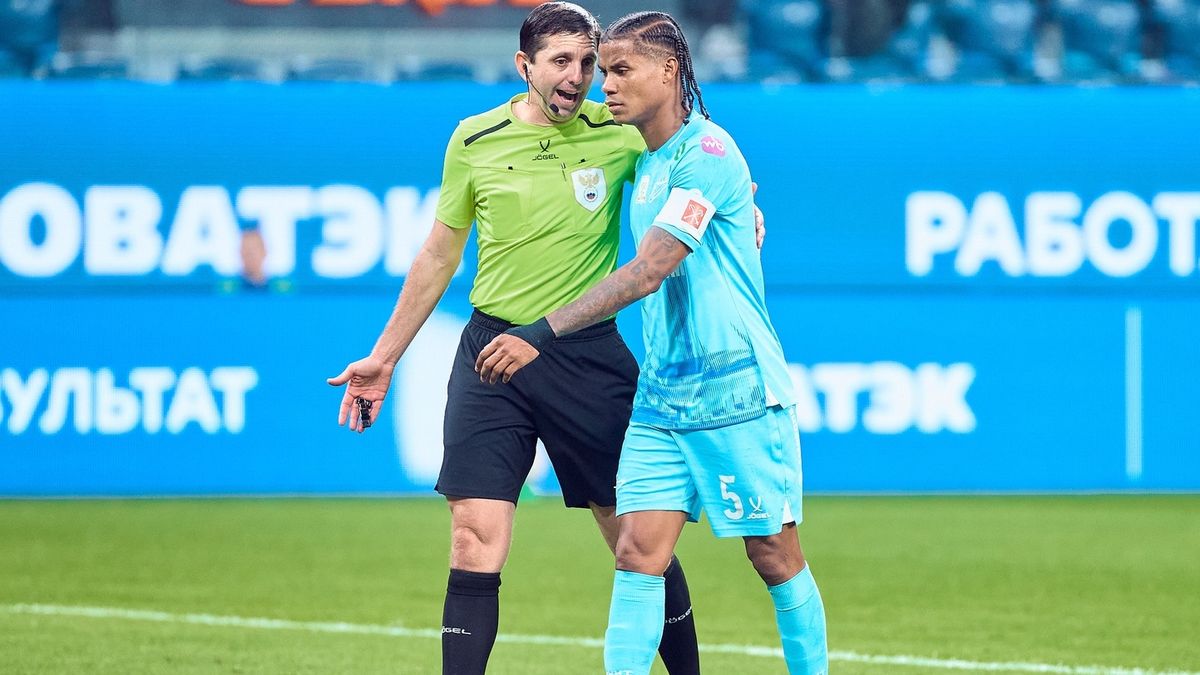 Генич  о скандальном решении судьи в пользу Зенита в Кубке России: Безобразнейший пенальти! Где там фол!