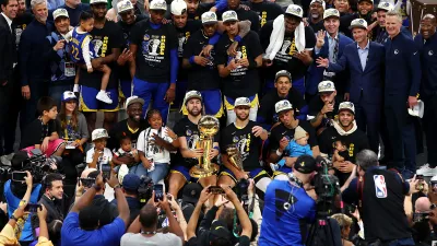 БК Голден Стэйт Уорриорз