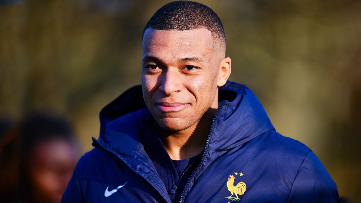 Мбаппе травмировал голеностоп в матче отбора к ЧМ-2026 с Азербайджаном