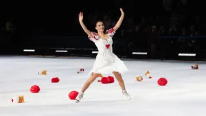 Чемпионка Олимпиады Щербакова в жесткий мороз собрала несколько сотен поклонников: «Согрела всех своим теплом»