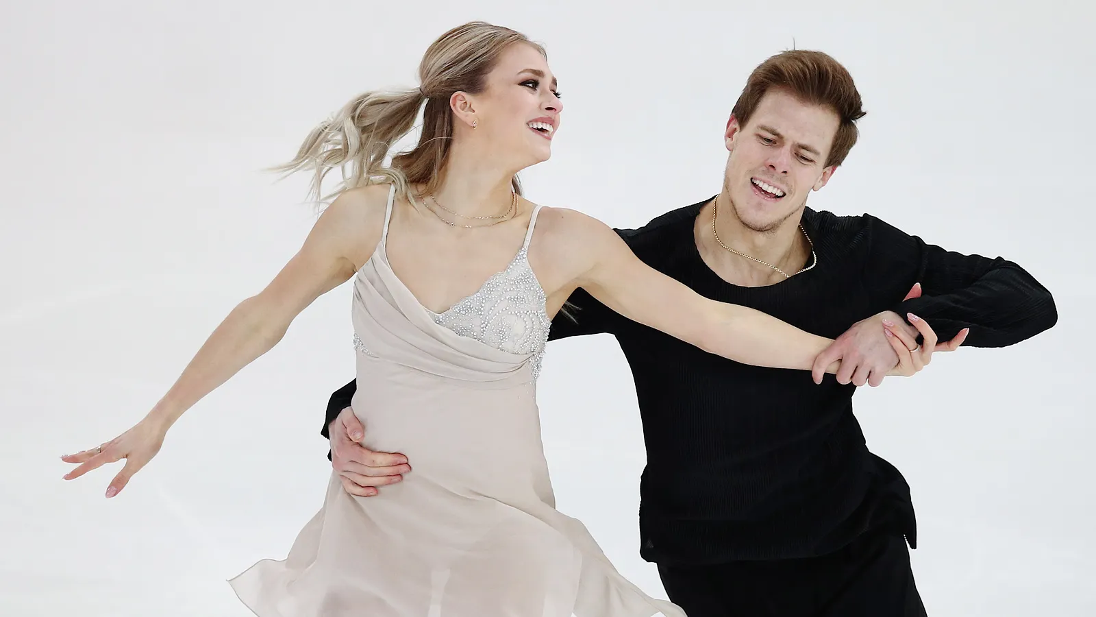 Никита Кацалапов и Виктория Синицина