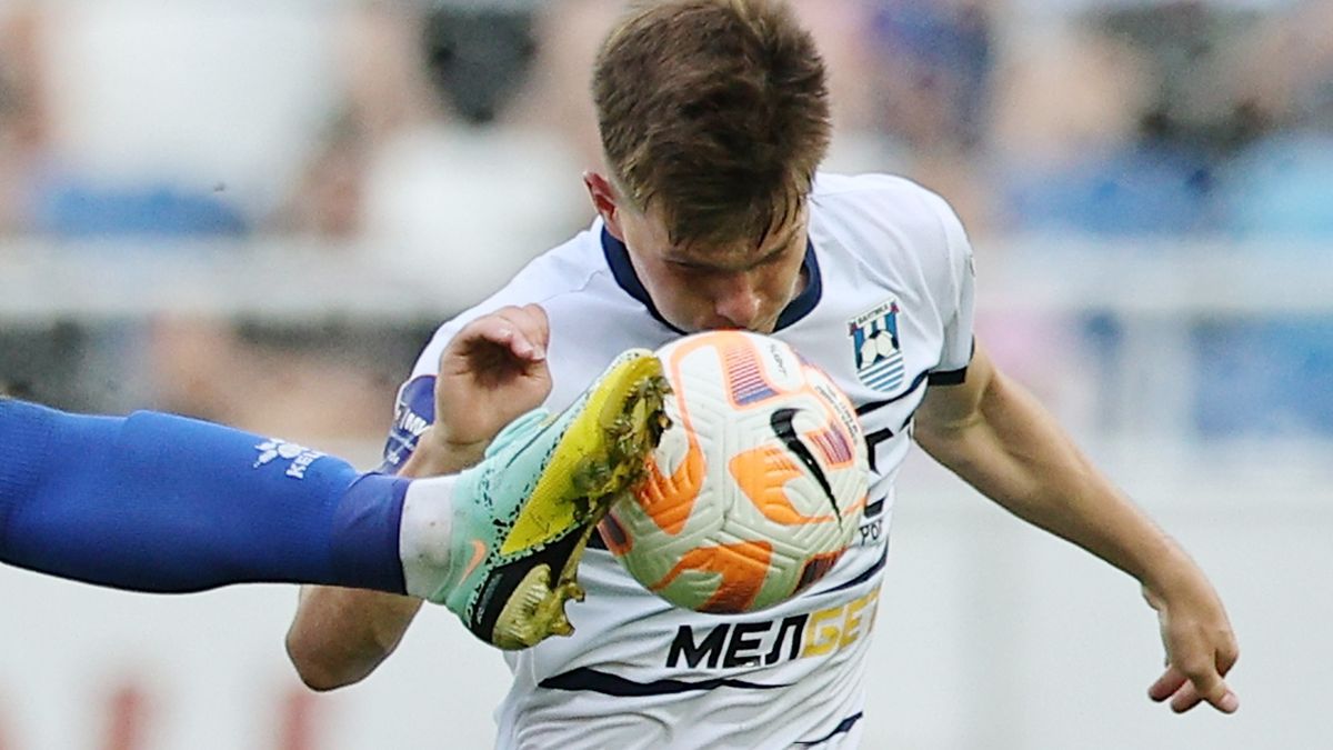 «Вонючими выходили на каждую тренировку — лень было следить за формой». Воспитанник ЦСКА о карьере в «Кайрате»