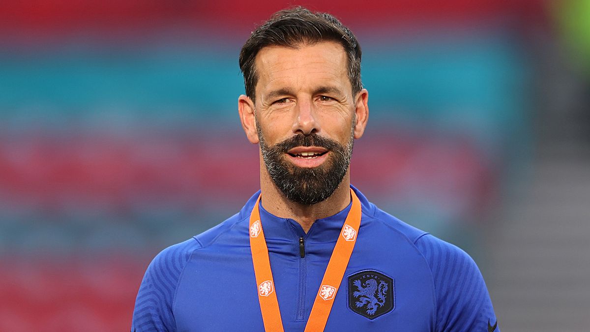 Руд Ван Нистелрой готов возглавить клуб РПЛ? Отвечает агент легенды «МЮ»