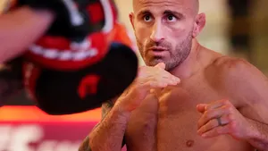 Великий боец лишит Россию нового чемпиона UFC. Прогноз на Алекс Волкановски — Мовсар Евлоев