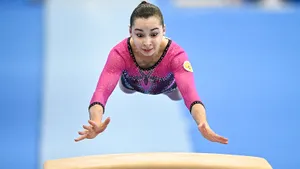 Русские гимнастки готовы рвать на чемпионате Европы. Калмыкова и Рощина показали свою силу на ЧР