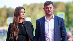 Ее отца-бизнесмена убили, она встречалась с Тайванчиком и украла сердце звезды КХЛ. История любви Бокий и Радулова