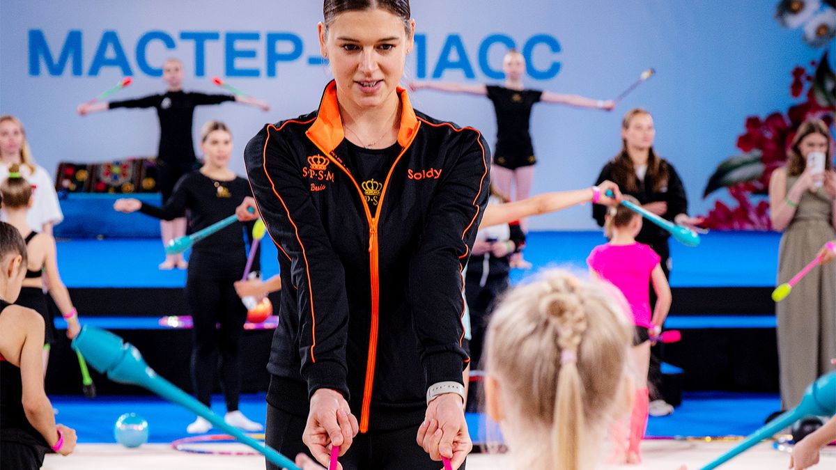 Мне посчастливилось попасть на тренировку самой Ирины Винер! Она назвала лучшее тело в гимнастике