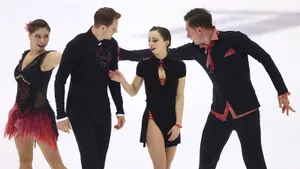 Бойкова и Козловский рискуют, чтобы обыграть вечных соперников, Муравьева идет за победой. Гран-при: Live