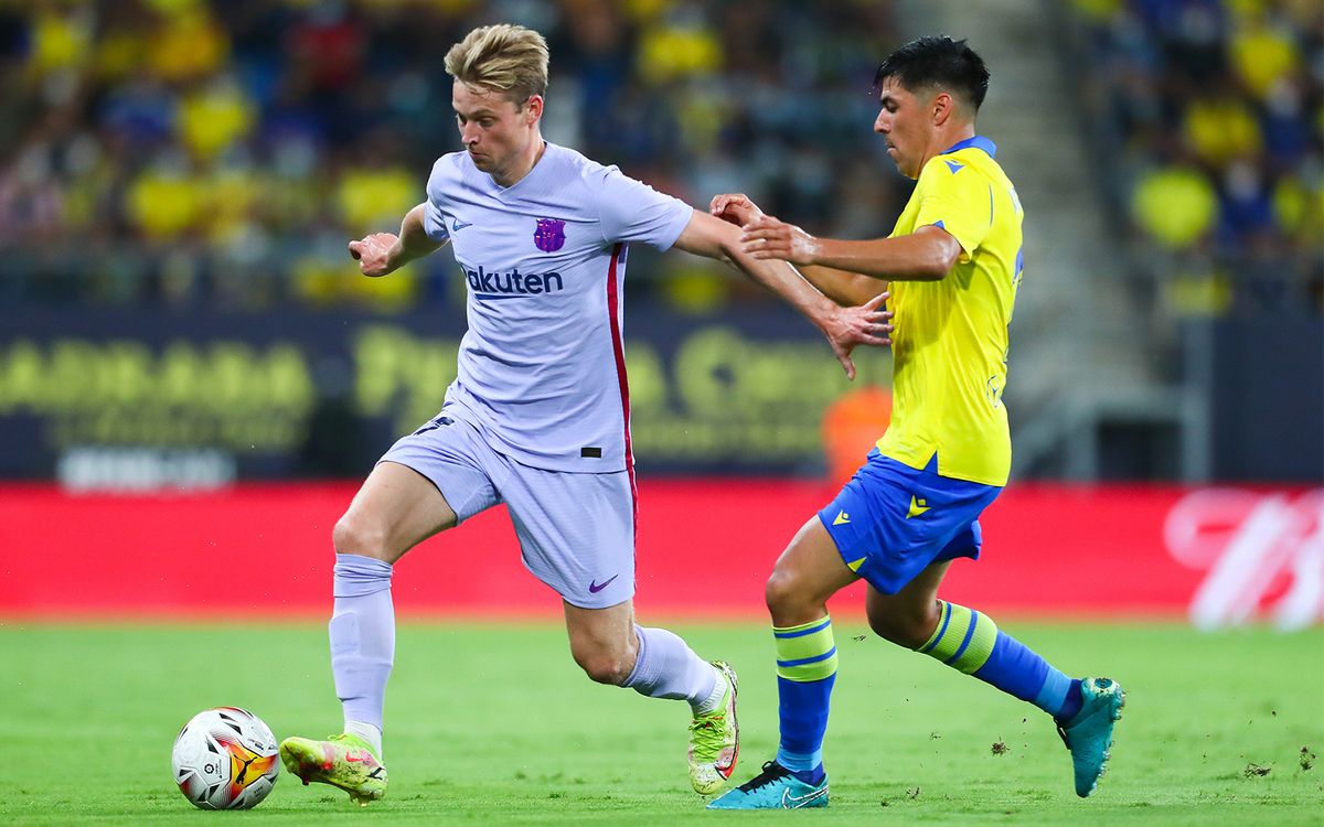 Директор «Барселоны»: «В ближайшее время объявим о продлении контракта с де Йонгом»