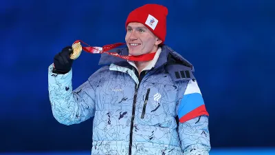 Александр Большунов