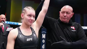 Русская красавица победно ворвалась в UFC. Соперница Дудаковой получила жуткую травму уже через полминуты