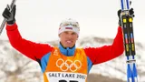 Российский лыжник неожиданно выиграл марафон на Олимпиаде. А соперника назвал «собакой Баскервилей»
